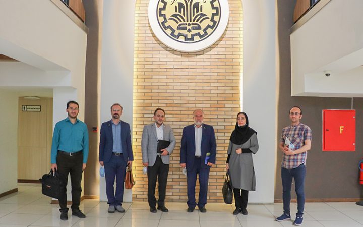 استقبال دانشگاه آزاد اسلامی شهر ری از همکاری مشترک با پارک علم و فناوری شریف