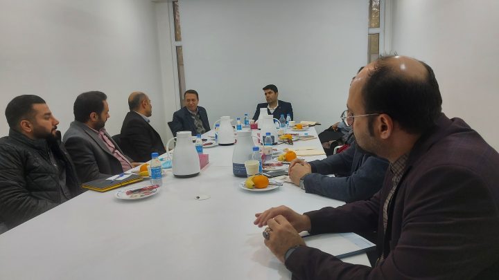 نشست صمیمی مدیران شرکت طراحی و مهندسی صنایع انرژی و مدیران پارک علم و فناوری شریف برگزار شد.