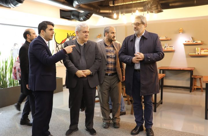 مراسم افتتاحیه فضای جدید مرکز کارآفرینی پارک علم و فناوری دانشگاه شریف برگزار شد.