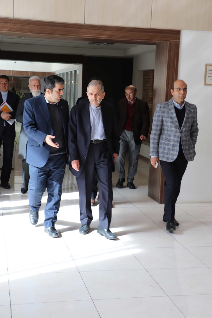 بازدید مجید تخت روانچی از پارک علم و فناوری شریف